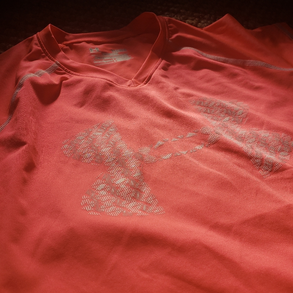 Under Armour tee